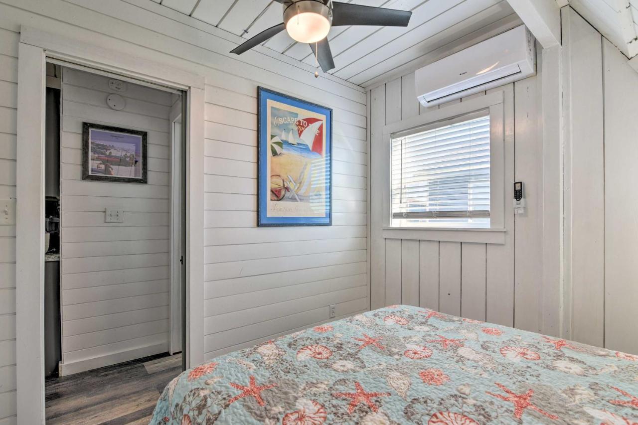 A-Frame Home With Deck - 2 Blocks To Surfside Beach! 外观 照片